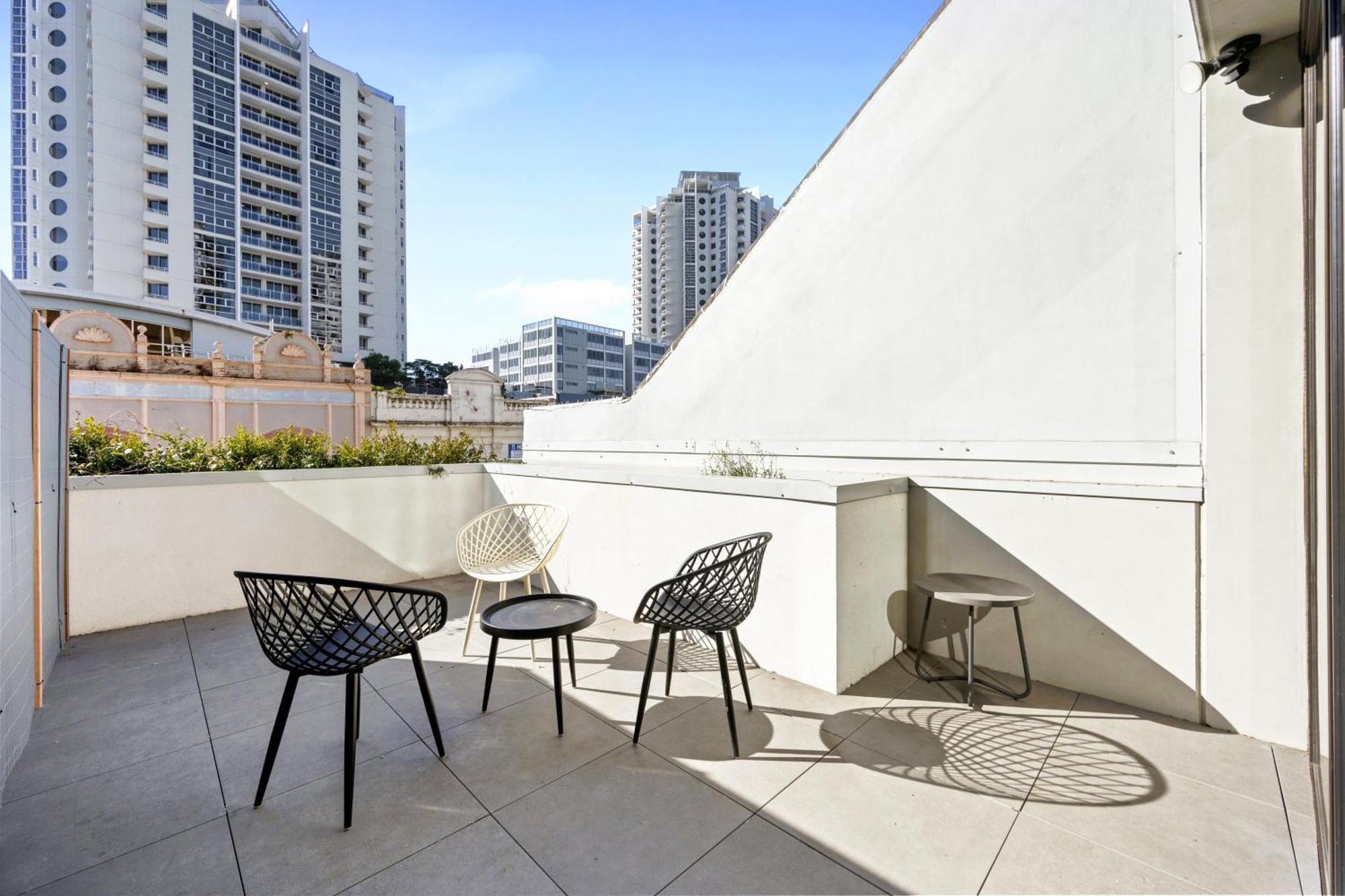 סידני Arthur Hotel Bondi Junction No Reception And House Keeping No Sofa Bed מראה חיצוני תמונה