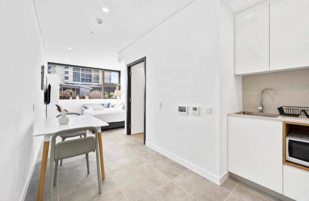 סידני Arthur Hotel Bondi Junction No Reception And House Keeping No Sofa Bed מראה חיצוני תמונה